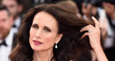 andie-macdowell-christmas